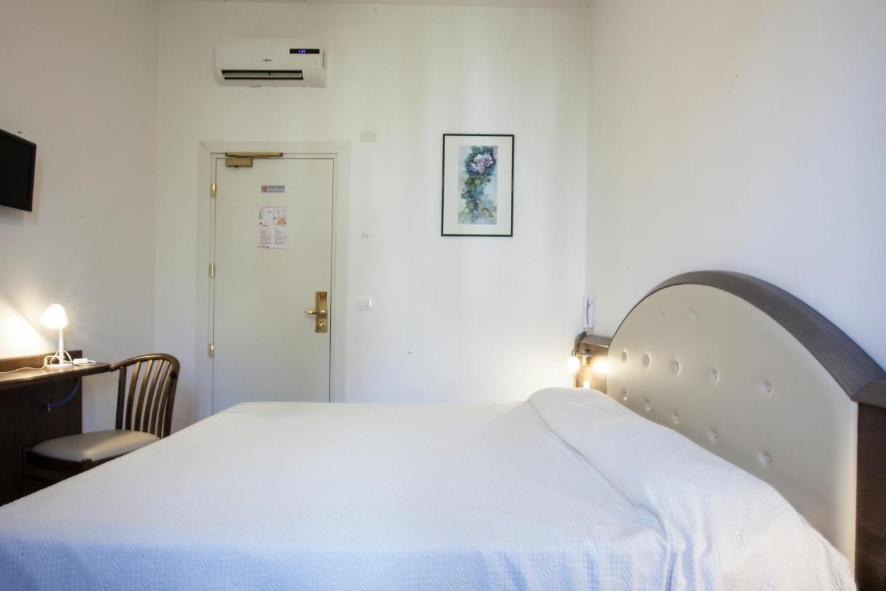 Hotel Amalfi Milan Exterior photo
