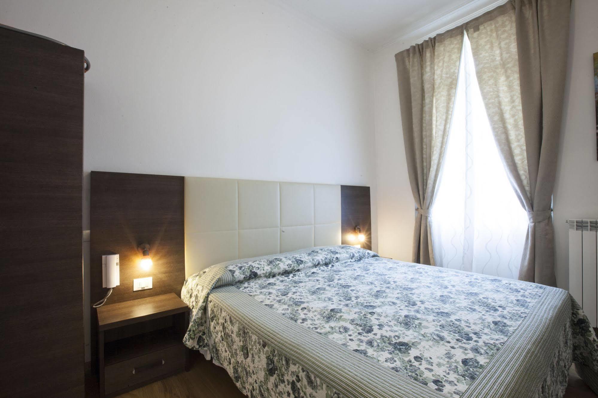 Hotel Amalfi Milan Exterior photo