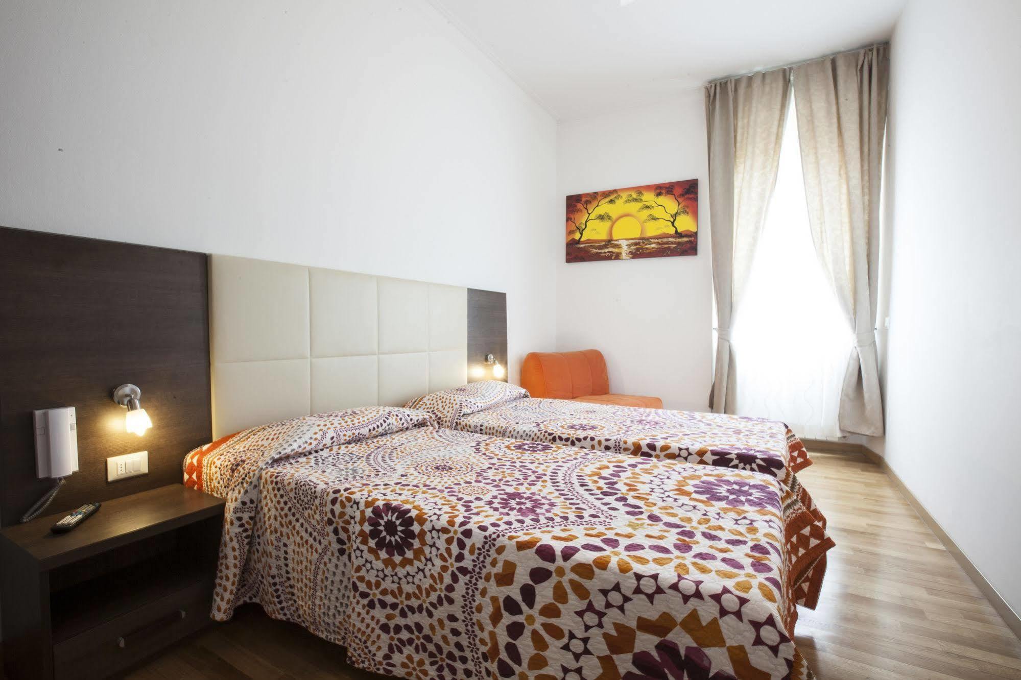 Hotel Amalfi Milan Exterior photo
